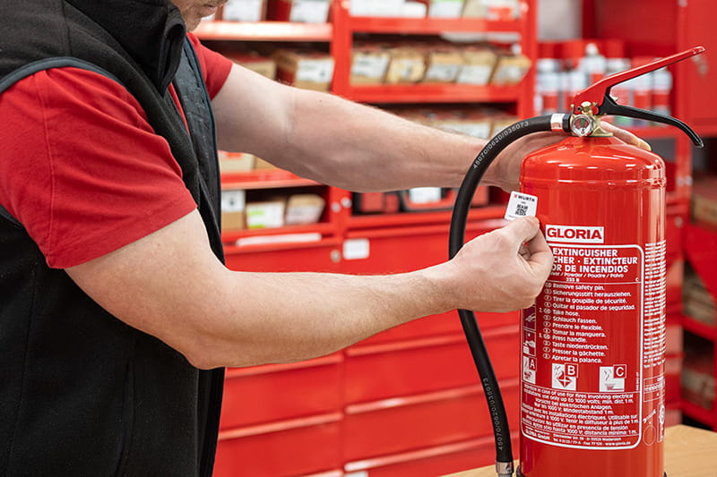 <p>Har du kontroll på brannsikkerheten på arbeidsplassen? Her finner du det du trenger å vite for å velge riktig brannslukningsapparat til din arbeidsplass.</p>
